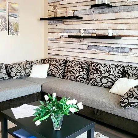 Becky Apartman Sarvar Exterior photo